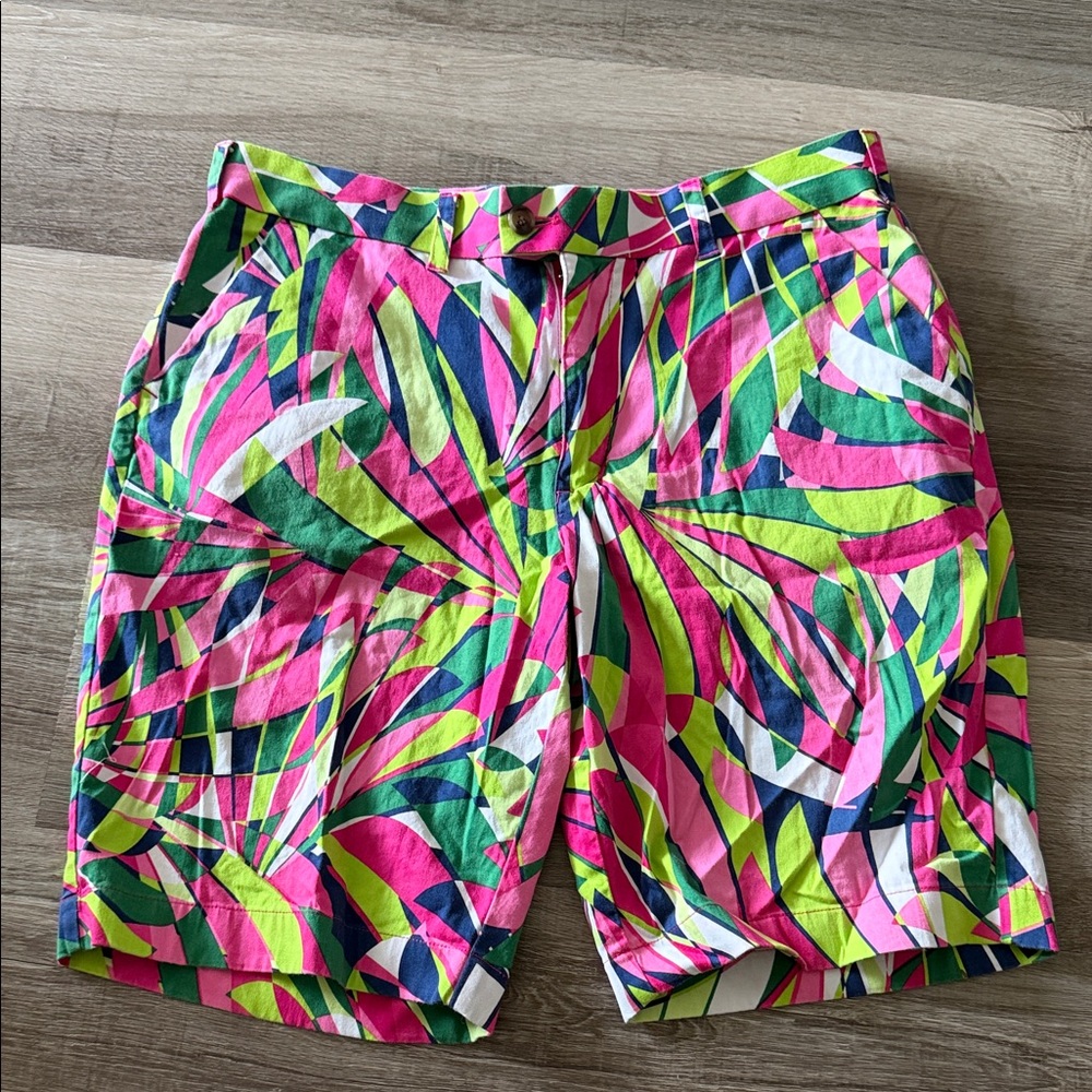 Men’s Vibrant Leaf Print golf Shorts size 34 loudmouth